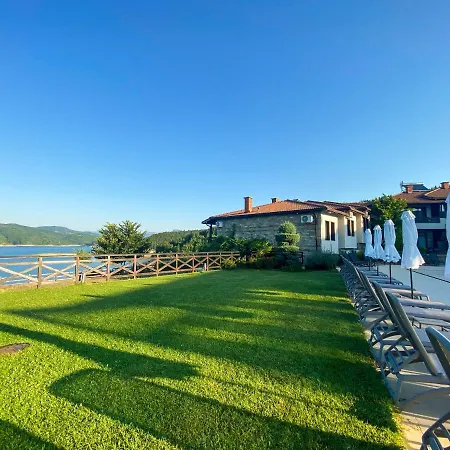 ロッカ リゾート