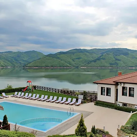 Rocca Resort 3*