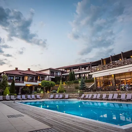 Rocca Resort 3*